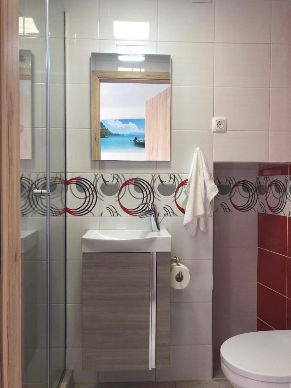 Romantic Hotel Centar 오미살즈 외부 사진